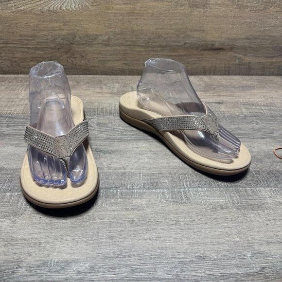 Vionic Tide Rhinestone Embellished Thong Sandal Women's  Size 8 - Picture 6 of 7